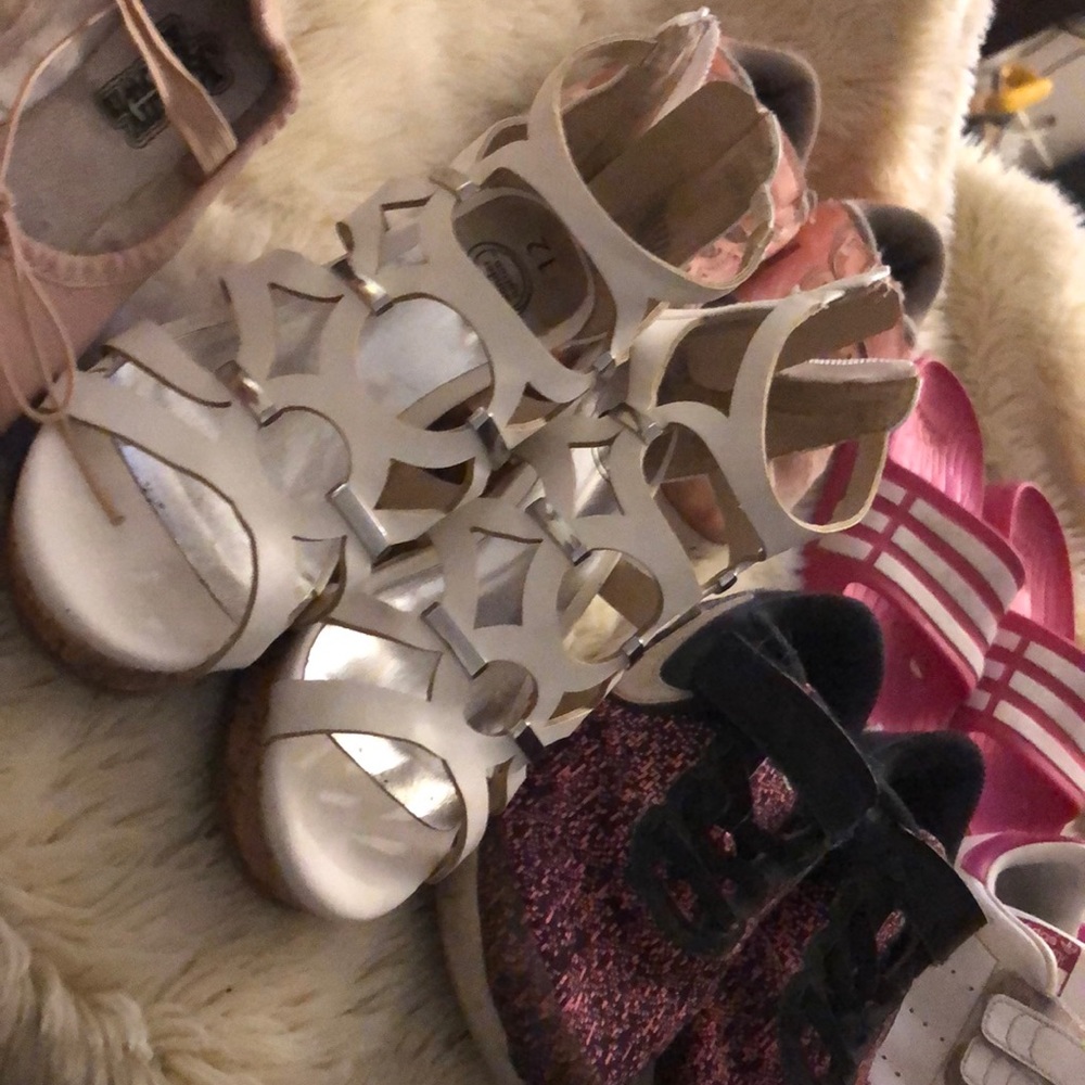 Used Girl Shoes - Picture 3 of 8